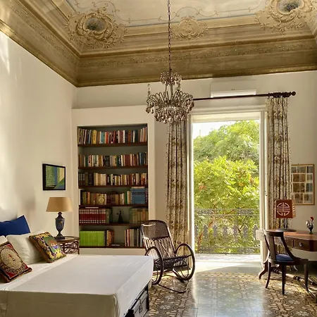 The House Of Paintings La Casa Dei Quadri Palermo